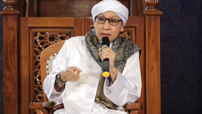 Boleh atau Tidak Lakukan Oral Sex dalam Islam? Buya Yahya Tegaskan Hukumnya...