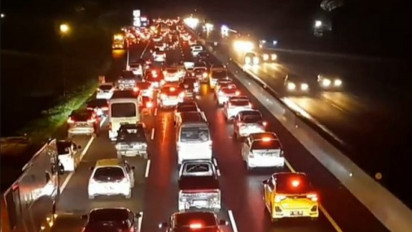 Arus Balik Mudik dan Libur Lebaran Tol Purbaleunyi Padat. Polisi Berlakukan Buka Tutup Rest Area