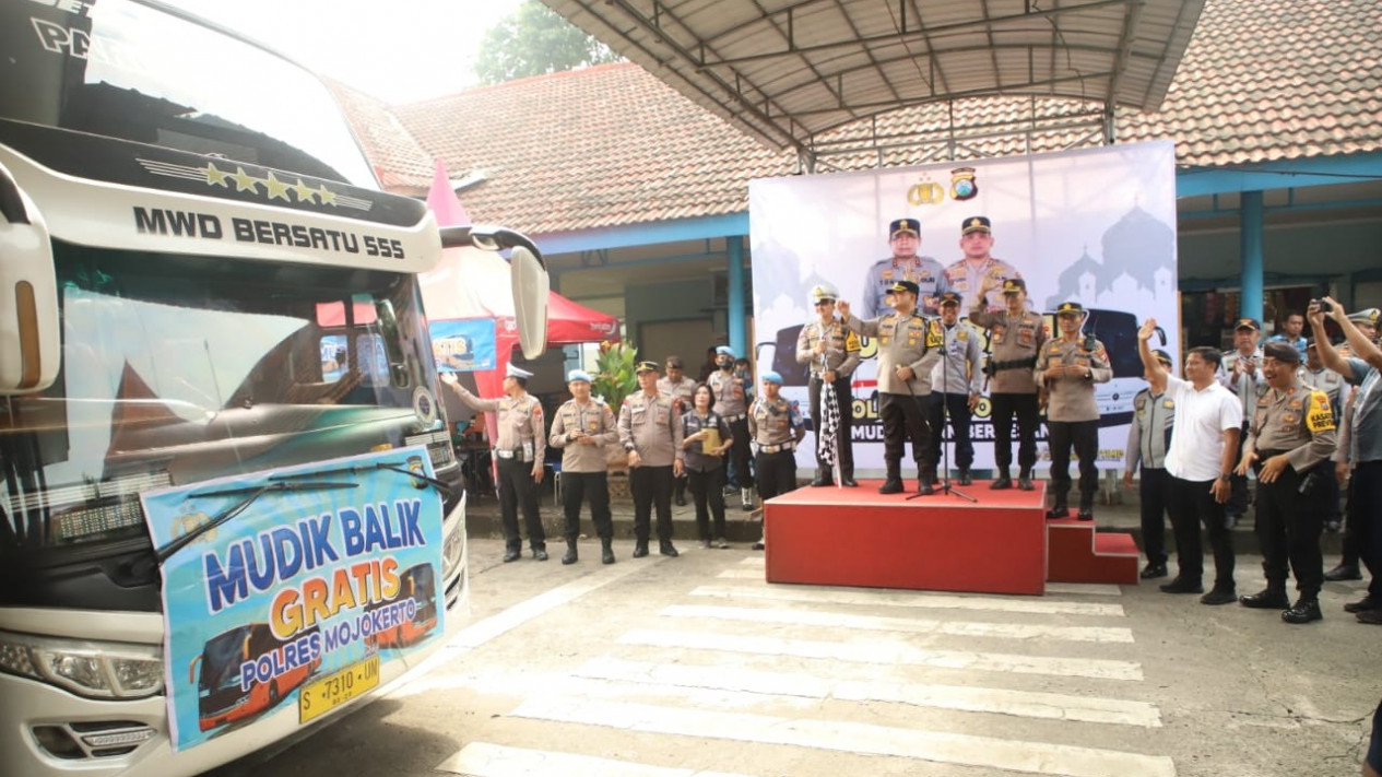 Mudik Balik Gratis dari Mojokerto Diberangkatkan, Polres Mojokerto: Layanan Masih Dibuka hingga 30 April
            - galeri foto
