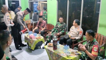 Di Jeneponto, Kantor Polres Diserang Ratusan Oknum TNI, di Tambora TNI dan Polri Ngopi Bareng