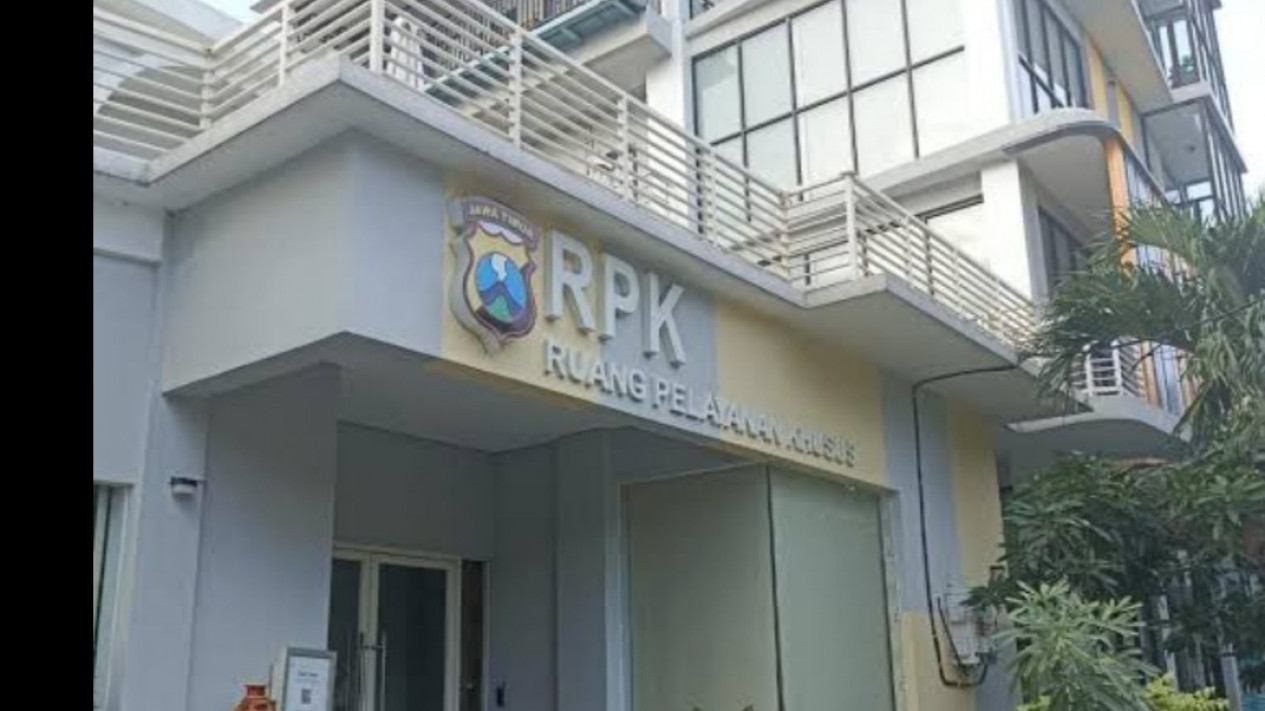 Update Kasus Pemerkosaan Siswi SMPN di Surabaya, Polisi Gerak Cepat Kumpulkan Bukti dan Periksa Korban
            - galeri foto