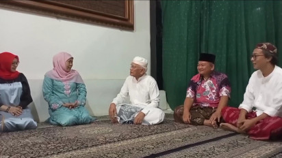 Gurbernur Jatim Khofifah Indar Parawansa Sowan Ke Gus Mus di Rembang, Apa yang Dibicarakan?