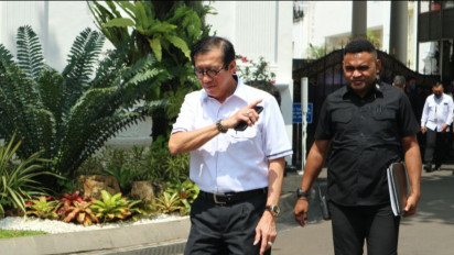 Foto Viral Sipir Lampung Pamer Harta, Yasonna: Katanya Motor Harley Pinjaman