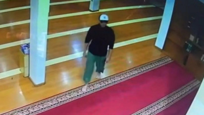 Bule yang Ludahi Imam Masjid di Bandung Ternyata Menginap di Hotel Depan Masjid