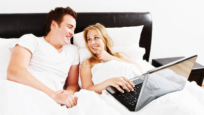 Cara Mengatasi Mata yang Sering Melihat Lawan Jenis dan Selalu Memikirkannya, Buya Yahya Beri Solusi