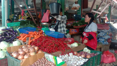 Harga Kebutuhan Pokok di Karimun Usai Lebaran Kembali Normal, Ayo Cek Harga Cabai dan Ayam Potong