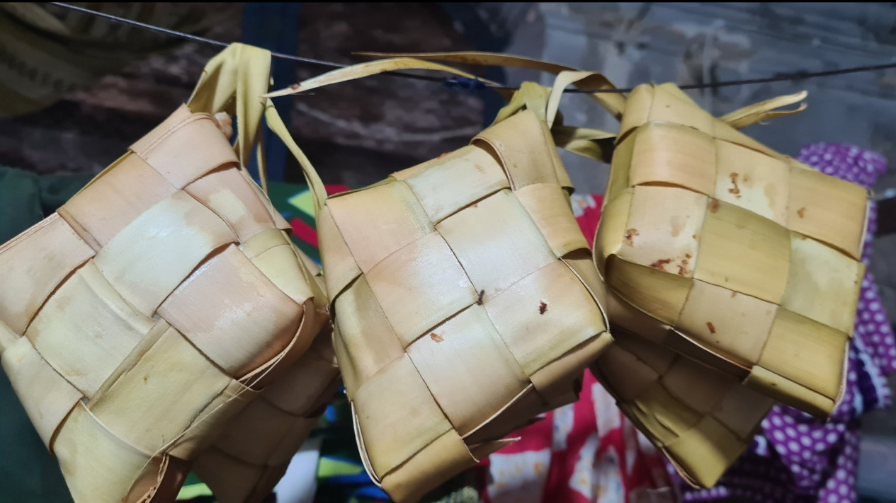 Mengintip Tradisi Telasan Topa' Warga Madura
            - galeri foto