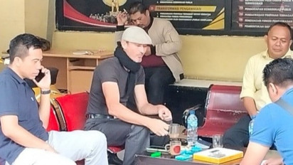 WNA Australia yang Ludahi Imam Masjid di Bandung Jadi Tersangka dan Terancam Pidana