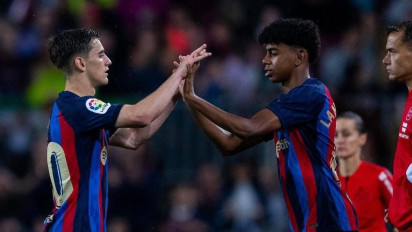 Barcelona Catatkan Sejarah dengan Debutkan Pemain Berusia 15 Tahun