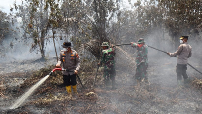 253 Tim Gabungan Karhutla Terus Bersinergi Lakukan Pendinginan, "Pantang Mundur Sebelum Padam"