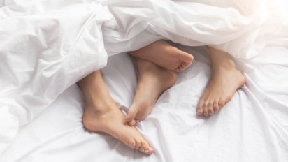 Aw, Paksu Harus Tahu, Ini 5 Posisi Berhubungan Intim Agar Bunda Cepat Orgasme, Banyak yang Belum Tahu Lho