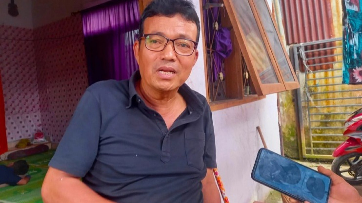 Kronologi Lengkap Asiah Terjatuh dari Lift Bandara Kualanamu, Keluarga Kecewa dengan Pihak Bandara...
            - galeri foto