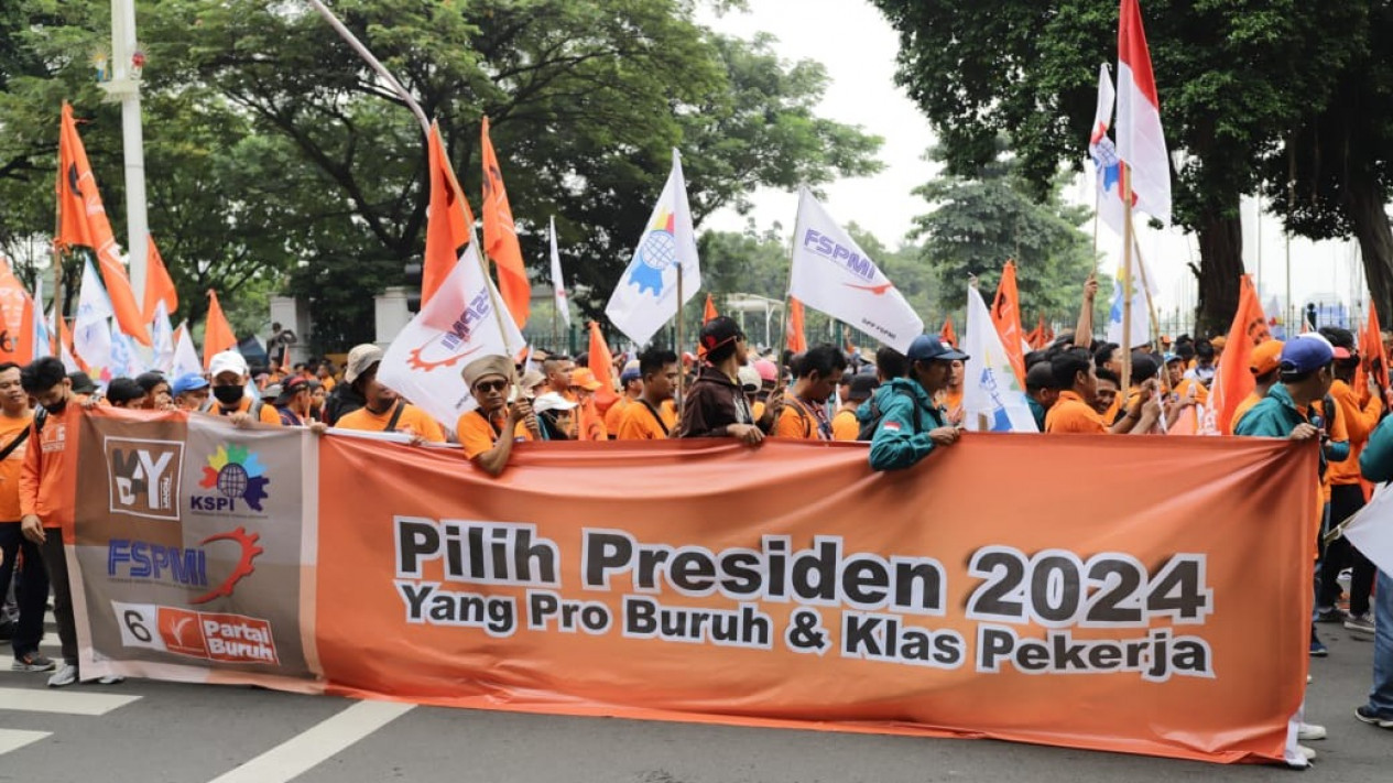 Berita Foto - Ragam Tuntutan Buruh di Aksi May Day
            - galeri foto