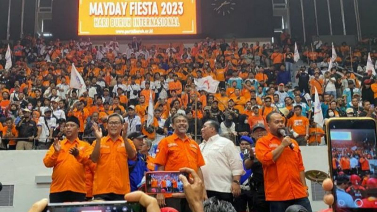 Buruh Kena "Prank" Ganjar Pranowo, Anies Baswedan Tidak Respon Undangan
            - galeri foto