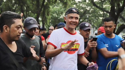 Ganjar Pranowo Lari Pagi di GBK Jakarta, Netizen Nyinyir: Di Jateng Jalannya Banyak yang Berlubang ya Ndoro?