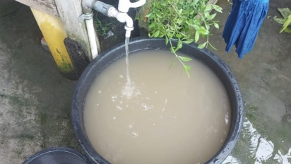 Warga Protes, Dua Bulan Air PDAM Tirta Bulian Jorok dan Berlumpur, Dirut PDAM : Sungai Padang sedang Surut