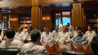 Ada Marzuki Alie hingga Jimly Asshiddiqie di Pertemuan Prabowo-Wiranto