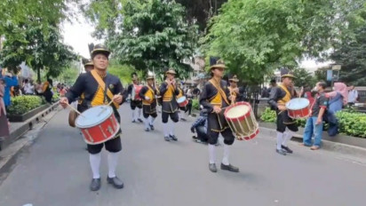 Demo Hari Buruh di Yogyakarta Dikawal Prajurit Bregodo
