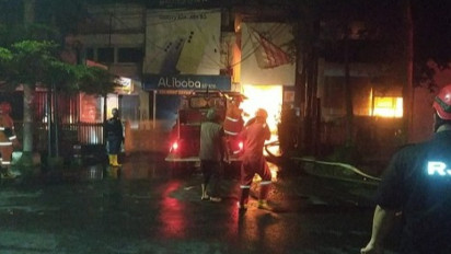 Malang Plaza Kebakaran, Api Berasal dari Lantai 3