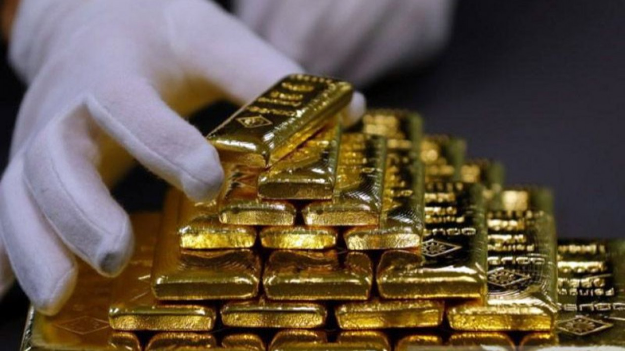 Tertekan "Greenback" yang lebih kuat, Emas Tergelincir 6,90 Dolar
            - galeri foto