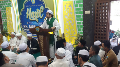 Peringati Haul Kiai Hasan Genggong ke 70, Ulama se Jawa dan Madura Lantunkan Sholawat