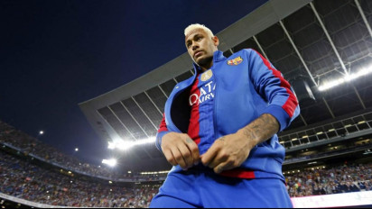 5 Kontrak Aneh dan Nyeleneh Pemain Sepak Bola, Mulai dari Wajib Makan Testis Domba hingga Menolak Naik Pesawat