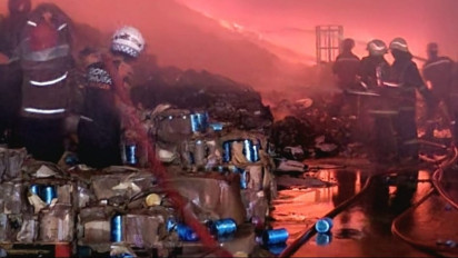 Gudang Pengemasan Kepiting  Kaleng di Kima II Makassar Terbakar