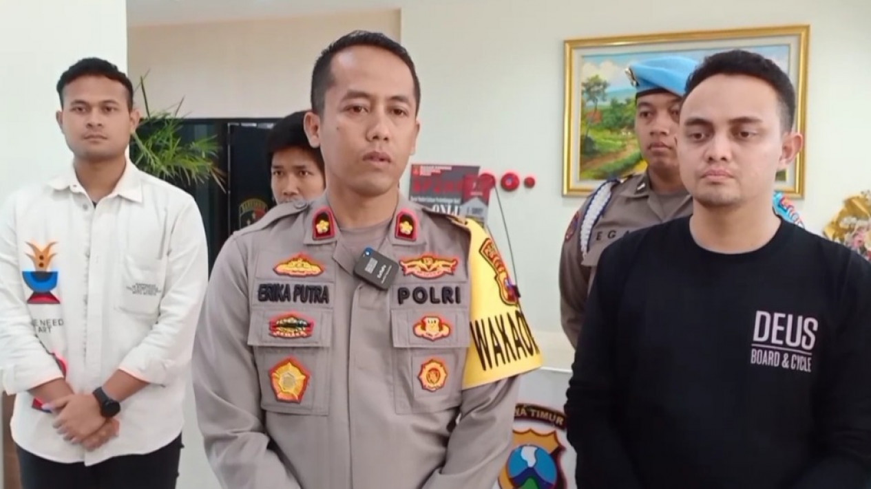 Update Kasus Pembunuhan Anak oleh Ayah Kandung, Satreskrim Polres Gresik Panggil Ibu Korban
            - galeri foto