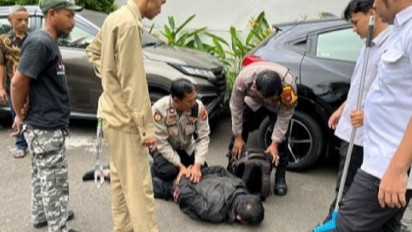 Istri Pelaku Penembakan di Kantor MUI Pusat Sebut Suaminya Dapat Bisikan Gaib