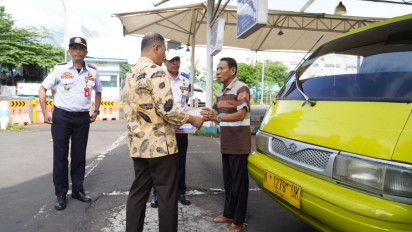 Pemkot Kota Batu Gelontorkan Bantuan Pelaku Sektor Transportasi