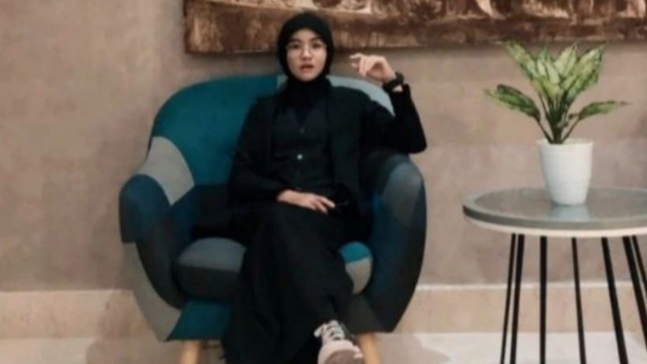 Tiktokers Wanita yang Berani Speak Up Pemerintah Aceh, Ini Dia Profilnya
            - galeri foto