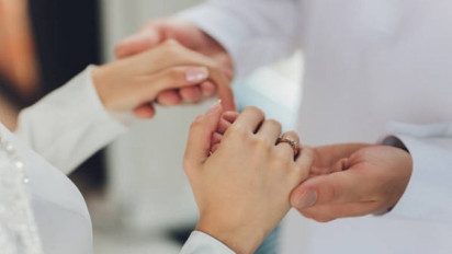 Hukum Nikah Siri Tanpa Diketahui Istri Pertama Menurut Ustaz Syafiq Riza Basalamah, Ternyata...