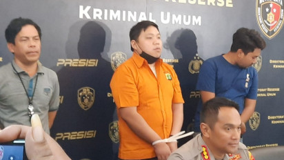 VIRAL Aksi Koboi Jalanan 'Sok Jago' Tenteng Pistol di Exit Tol Tomang, Kini Muka Pucat Diringkus Polisi