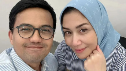 7 Potret Cantik Politikus Dine Mutiara yang Segera Menikah dengan Sahrul Gunawan, Ternyata Sosok Berpengaruh