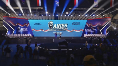 Teriakan Anies Presiden Menggema di Tennis Indoor Senayan Jakarta, Ribuan Orang Ingin Mendengar Pidatonya