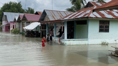 Banjir Rendam Belasan Rumah di Sigi, 15 Kepala Keluarga Mengungsi di Desa Sambo