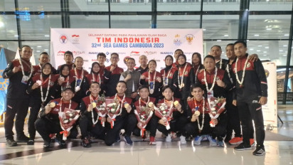 Tim Hoki Indoor Indonesia Kembali ke Tanah Air, Bawa Pulang Medali Emas dan Perunggu SEA Games 2023