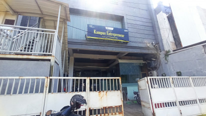 Sedang Laris-larisnya, Siti Aisyah Wakafkan Resto Pecel Pincuk Surabaya untuk Yayasan Dai Muda Indonesia