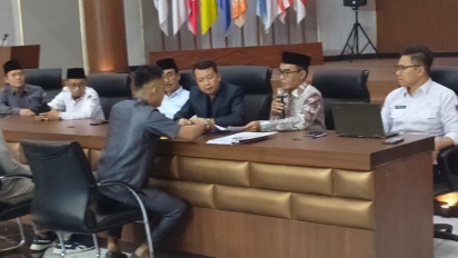 Tujuh Balon DPD RI Serahkan Berkas Persyaratan, Dari Anak Gubernur Hingga Istri Walikota