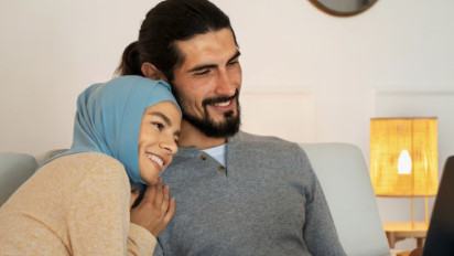 Istri sedang Haid, Suami Tak Usah Khawatir, Berdasarkan Ajaran Islam Ini 5 Cara Tepat Untuk Memuaskan Paksu