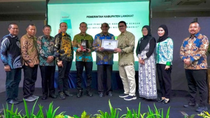 Kabupaten Langkat Raih 10 Besar Nominasi Harmonis, Syah Afandin Terima Penghargaan ASN BerAKHLAK