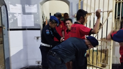 Lapas Kelas 2B Situbondo Dirazia, Petugas Amankan Puluhan Benda Ilegal