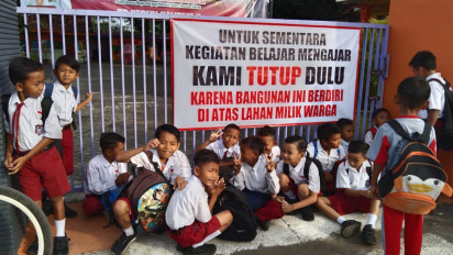 Gedung SDN Kalirejo 2 Dringu Probolinggo Disegel Ahli Waris, Ratusan Siswa Terlantar