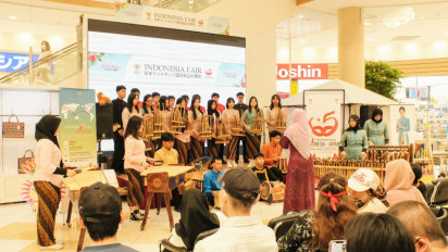 Dubes Heri Pimpin Promosi Indonesia Fair 2023 di Saitama Jepang Fesyen Bandung & Pisang Lampung Laris Manis