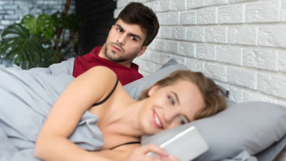 Istri Jatuh Cinta ke Laki-laki Lain, Suami Harus Bagaimana? Ini Nasihat Buya Yahya, Katanya...