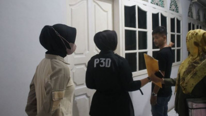 Satpol PP Jaring 18 Orang Saat Razia Asusila di Padang