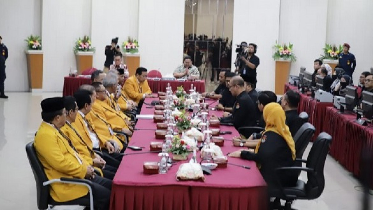 Partai Hanura Daftarkan 580 Caleg ke KPU Hari Ini
            - galeri foto