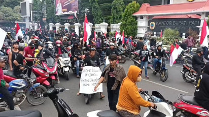 Ribuan Nelayan Juwana Pati Geruduk Kantor Bupati, Tolak Kebijakan yang Mencekik Nelayan