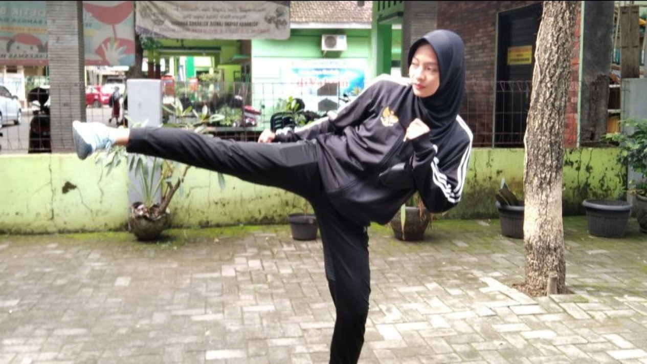 Safira Rebut Medali Emas Pencak Silat di SEA Games 2023 setelah Sempat Didiskualifikasi
            - galeri foto