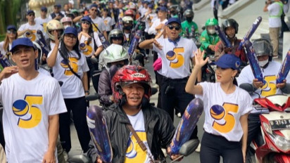 Serentak Daftarkan Caleg 2024, NasDem Gelar Tumpengan dan Konvoi Ojol